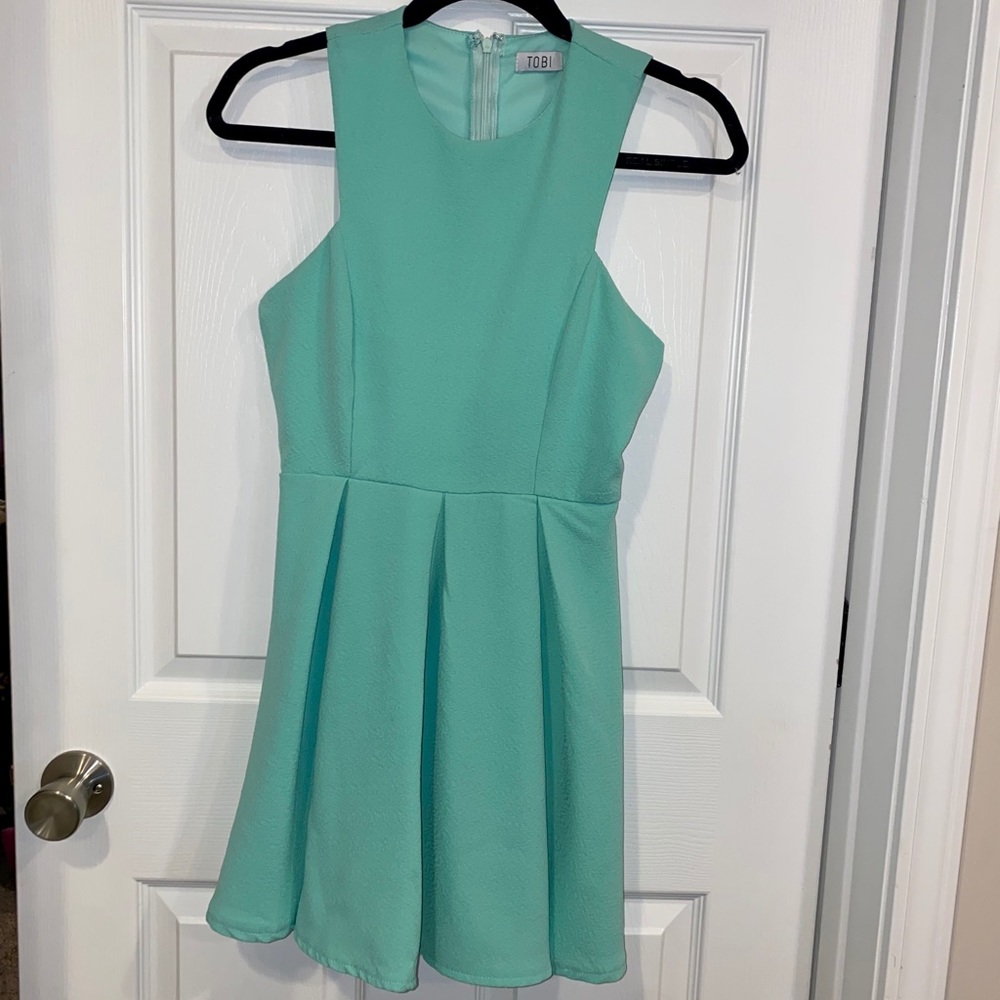 Dress - Picture 2 of 8